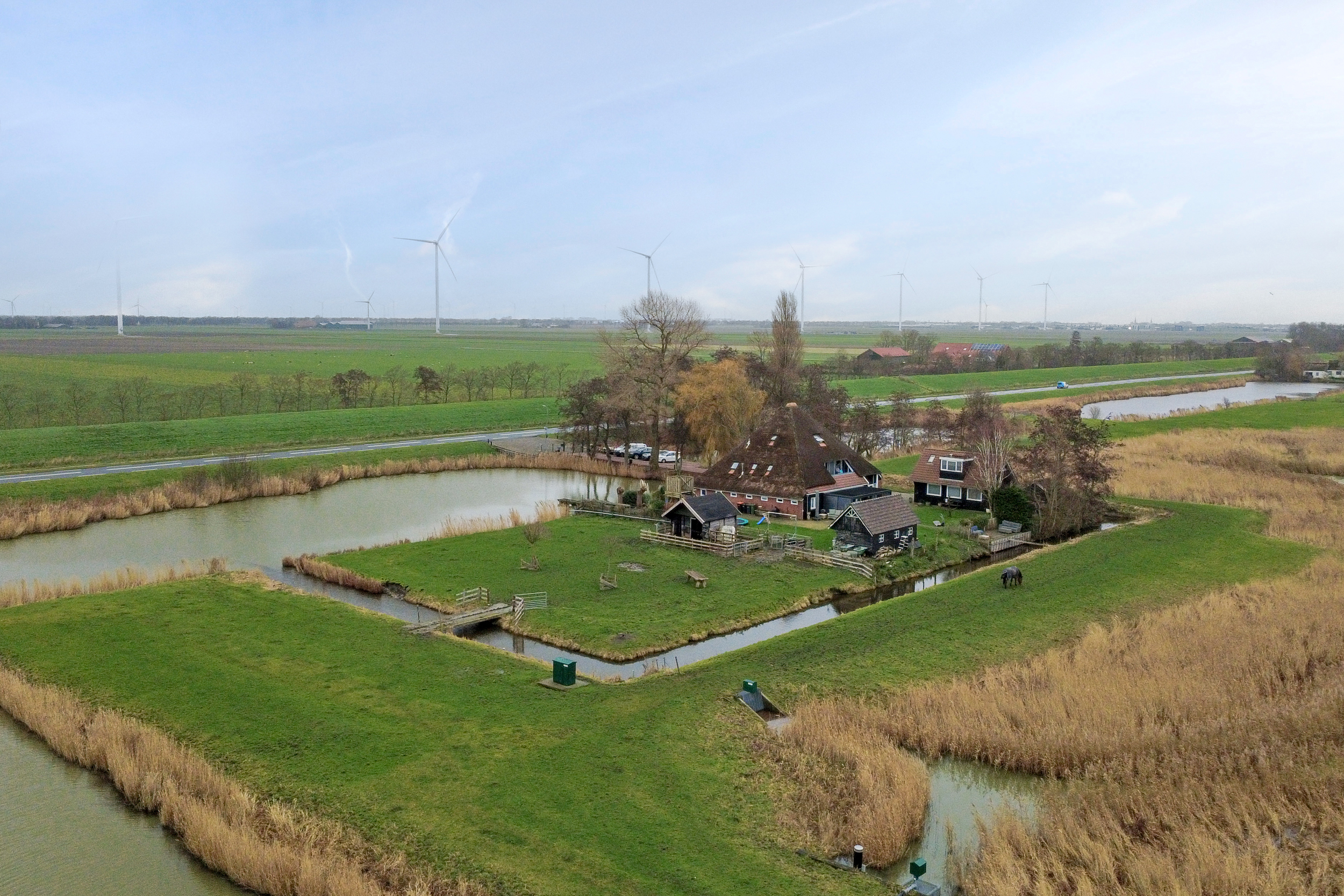 '$houseDetails->street_name'.' '.'$houseDetails->number'